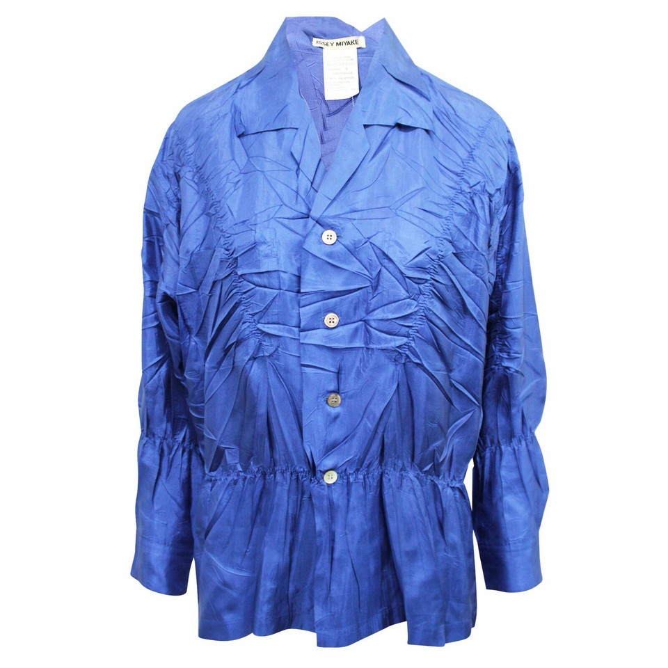 Issey Miyake Bovenkleding in Blauw