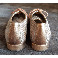Giorgio Armani Chaussures à lacets en Beige