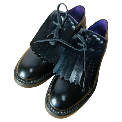 Marni Chaussures à lacets en Cuir en Noir