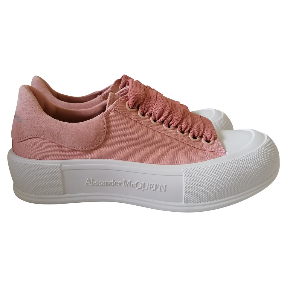 Alexander McQueen Sneakers aus Canvas in Rosa / Pink