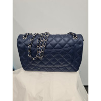 Chanel Classic Flap Bag Jumbo Leather in Blue