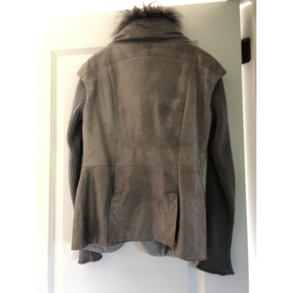 Brunello Cucinelli Jacke/Mantel aus Leder in Grau