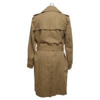 Filippa K Trenchcoat in Ocker