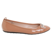 Tod's Slippers/Ballerinas Patent leather in Nude