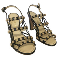 Chanel Sandals Patent leather in Black