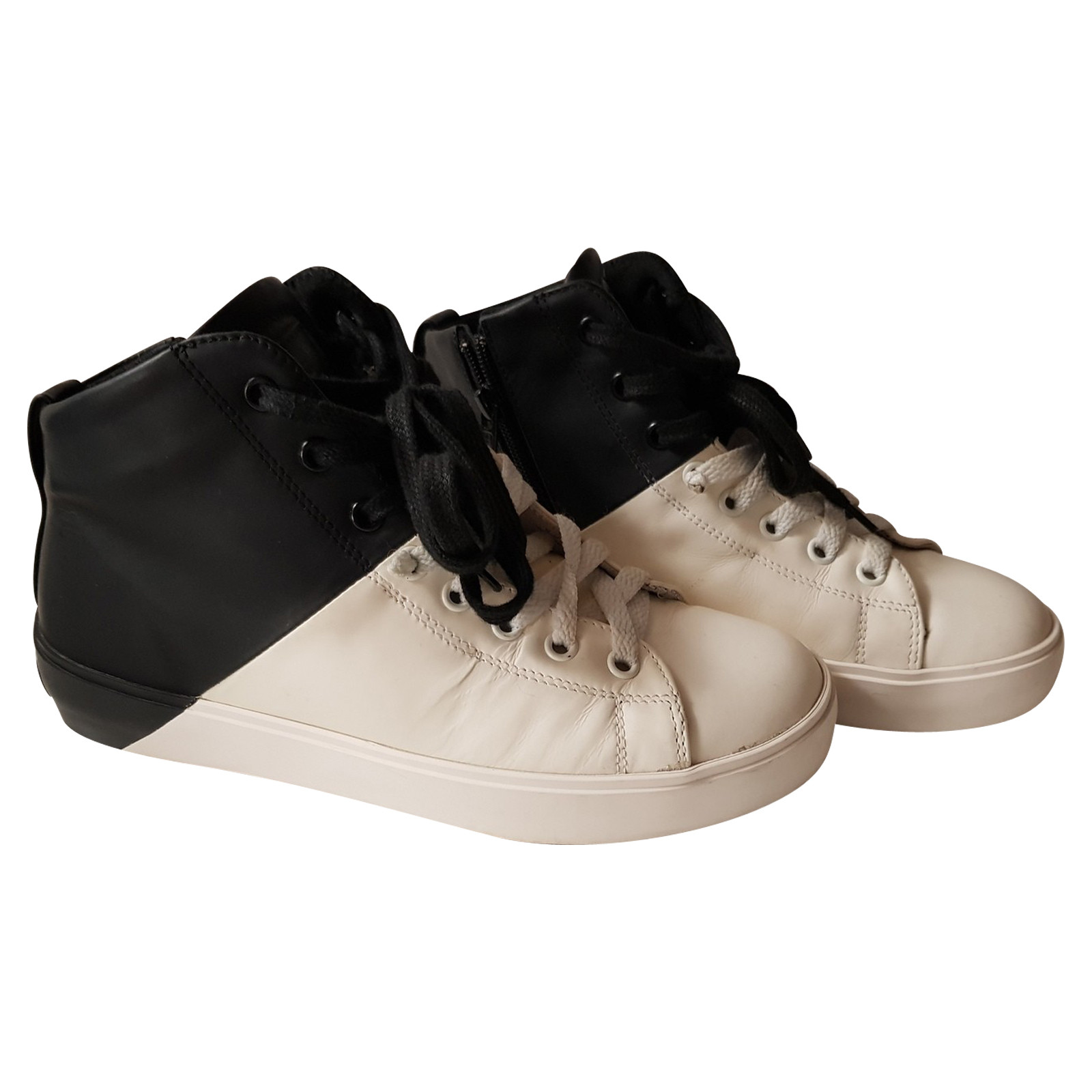 Leather Crown Sneakers - Second Hand Leather Crown Sneakers buy used for  99€ (2579046)
