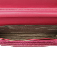 Chanel Boy Wallet on Chain en Soie en Rose/pink