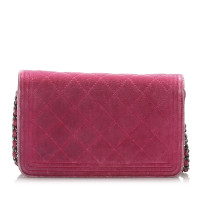 Chanel Boy Wallet on Chain en Soie en Rose/pink