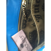 Juicy Couture Clutch aus Leder in Blau