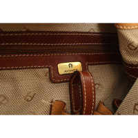 Aigner Shopper Leather in Beige