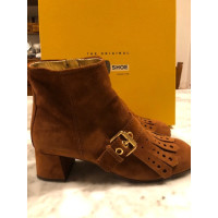 Car Shoe Ankle boots Suede in Brown