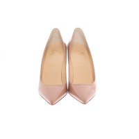 Christian Louboutin So Kate aus Lackleder in Nude