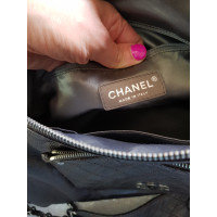 Chanel Schoudertas gemaakt van leer in donkerbruin