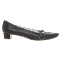 Tod's pumps made of leather