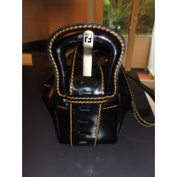 Fendi Shoulder bag Patent leather in Black