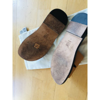 Loewe Sandalen aus Leder in Braun