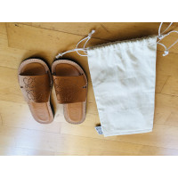 Loewe Sandals Leather in Brown