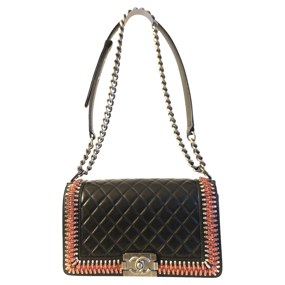 Chanel Boy Bag Leer in Zwart