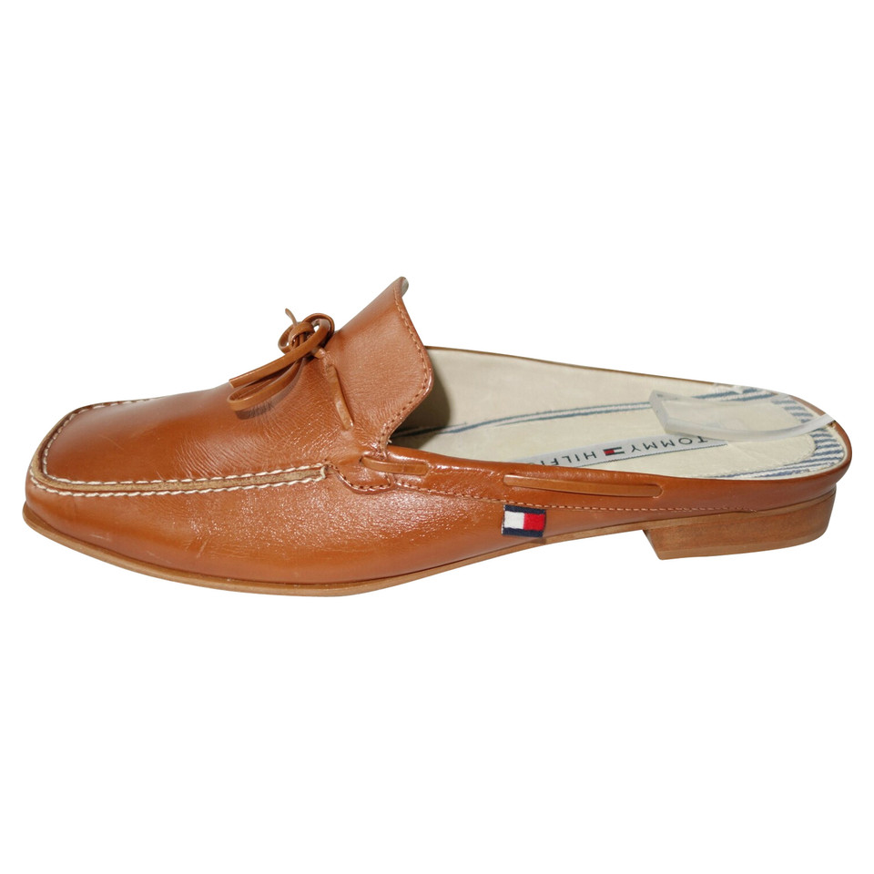 Tommy Hilfiger Slippers/Ballerinas Leather in Brown