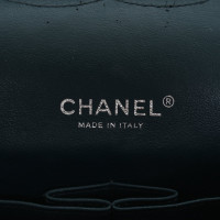 Chanel Classic Flap Bag Maxi en Cuir verni en Vert