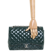 Chanel Classic Flap Bag Maxi in Pelle verniciata in Verde