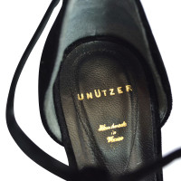 Unützer Sandals of velvet