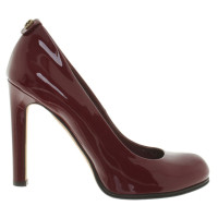 Gucci pumps made of patent leather