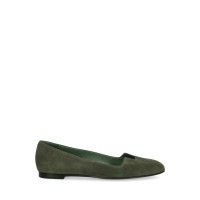 Hermès Slipper/Ballerinas aus Leder in Grün