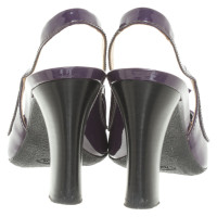 Tod's Pumps/Peeptoes aus Lackleder in Violett