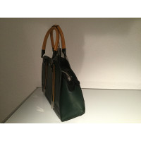 Tosca Blu Handtasche aus Leder in Grün