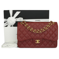 Chanel Classic Flap Bag aus Leder in Bordeaux
