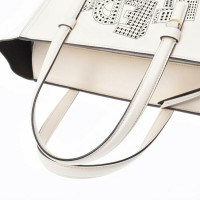 Salvatore Ferragamo Handtasche aus Leder in Weiß