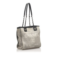 Chanel Tote Bag aus Canvas in Grau