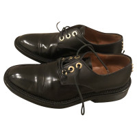 Givenchy Chaussures à lacets en Cuir en Noir