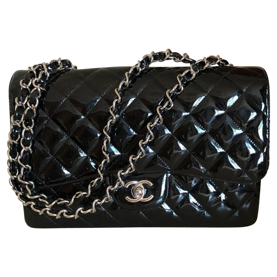 Chanel Classic Flap Bag Jumbo aus Lackleder in Schwarz