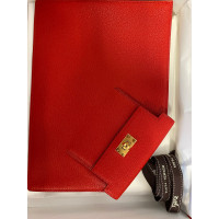 Hermès Kelly Pocket To Go Pouch Leer in Rood