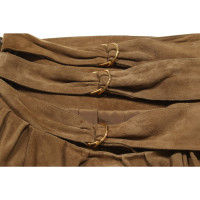 Chloé Shorts aus Wildleder in Khaki