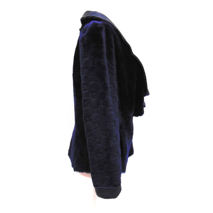 Escada Jacke/Mantel aus Pelz in Blau