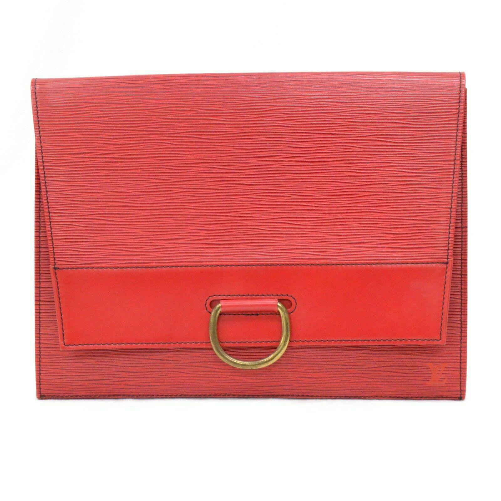 Louis Vuitton Clutch Bag Leather in Red - Second Hand Louis Vuitton Clutch  Bag Leather in Red buy used for 489€ (4884214)