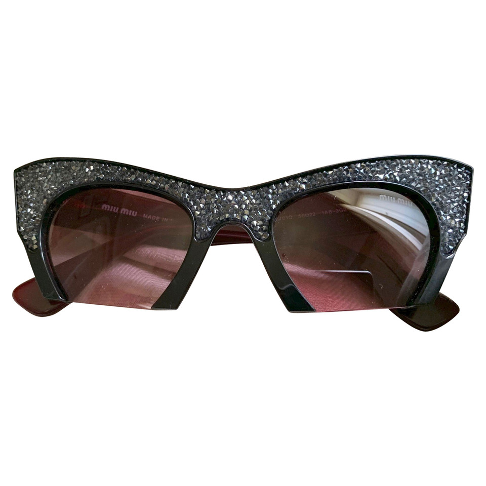 Miu Miu Sunglasses in Black