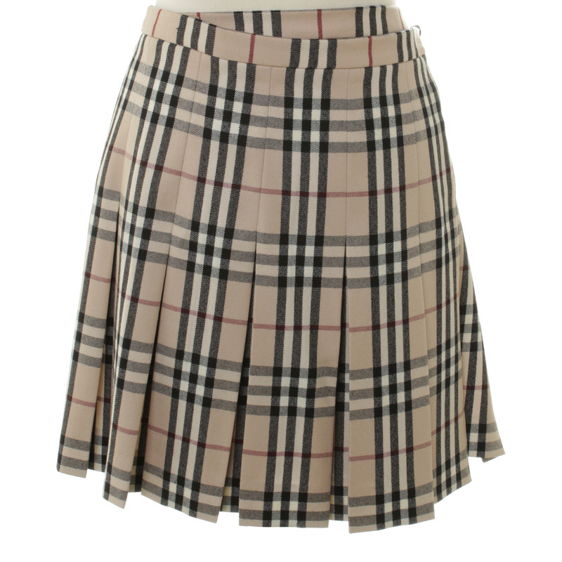 Burberry Plaid pleated skirt