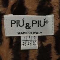 Piu & Piu Mantel aus Leoparden-Webpelz