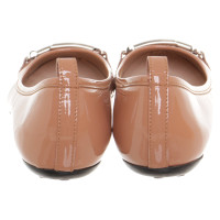Tod's Slippers/Ballerinas Patent leather in Nude