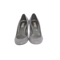 Jigsaw Pumps/Peeptoes aus Leder in Grau