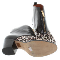 Marc Jacobs Boots in Animal Art