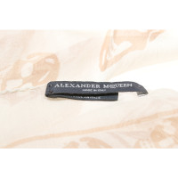 Alexander McQueen Schal/Tuch aus Seide in Creme