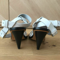 Iro Sandalen aus Leder in Weiß