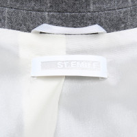 St. Emile costume à fines rayures avec des motifs en gris / blanc
