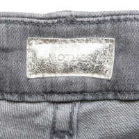 Mother Jeans en gris
