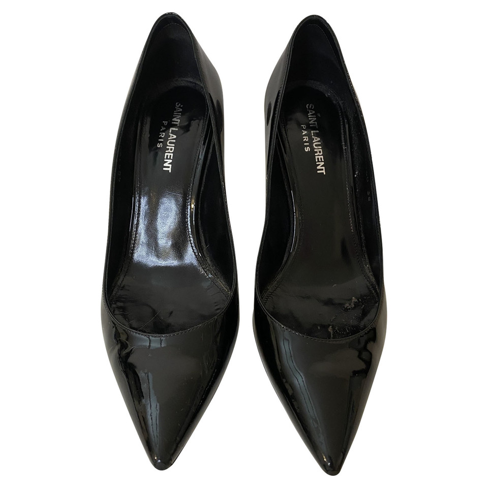 Yves Saint Laurent Pumps/Peeptoes Lakleer in Zwart